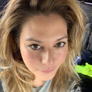 Meet your Posher, Evonne